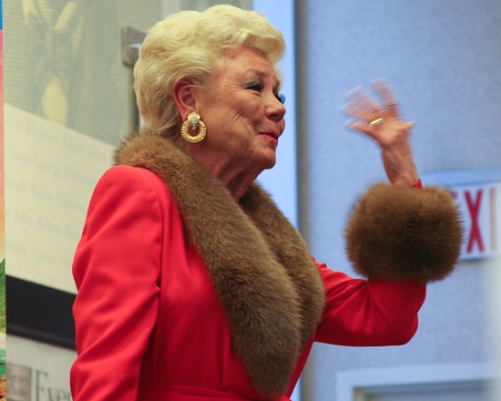 Photo Coverage: Mitzi Gaynor Celebrates SOUTH PACIFIC at Barnes & Noble Image