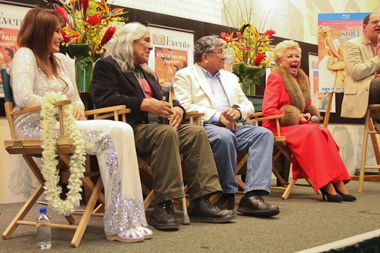 Photo Coverage: Mitzi Gaynor Celebrates SOUTH PACIFIC at Barnes & Noble Image