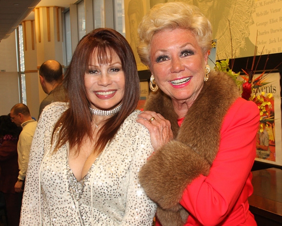 Photo Coverage: Mitzi Gaynor Celebrates SOUTH PACIFIC at Barnes & Noble Image