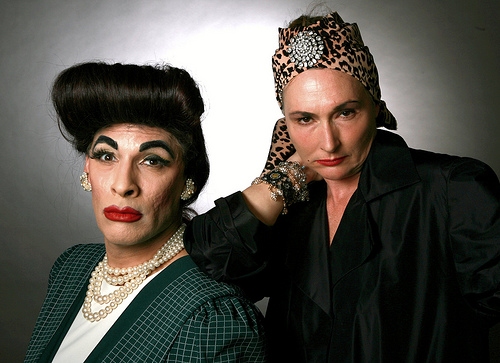 Photo Flash: Hell In A Handbag's DUELING DIVAS Image