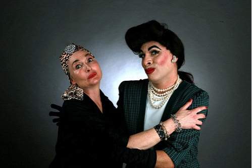 Photo Flash: Hell In A Handbag's DUELING DIVAS Image