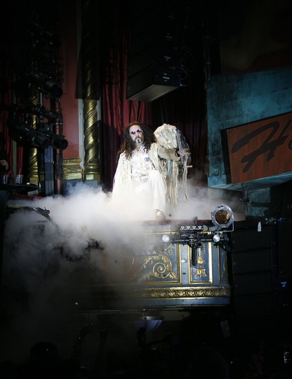Photo Coverage: 'ROCK OF AGES' on Broadway - Opening Night Curtain Call! Image