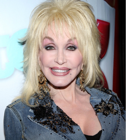 Photo Coverage: Dolly Parton Surprises The Fans At '9 To 5: THE MUSICAL' Image