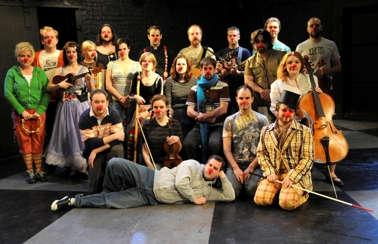 Photo Flash: RED NOSES At Strawdog Theater Co Image