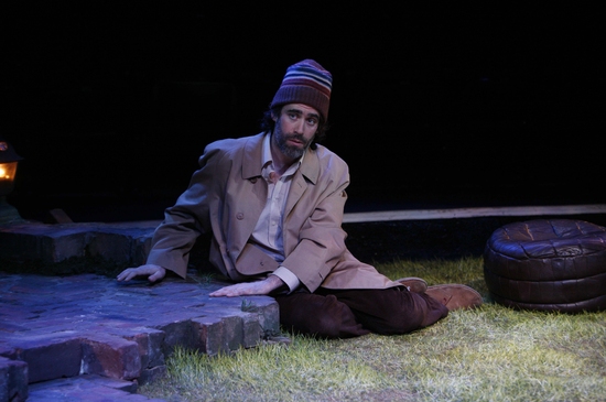 Photo Flash: 'THE NORMAN CONQUESTS: ROUND AND ROUND THE GARDEN' Image