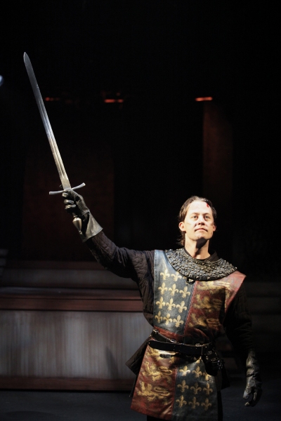 Photo Flash: First Look at Cincinnati Shakespeare Company's HENRY V Image