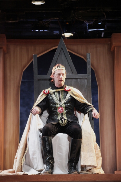 Photo Flash: First Look at Cincinnati Shakespeare Company's HENRY V Image