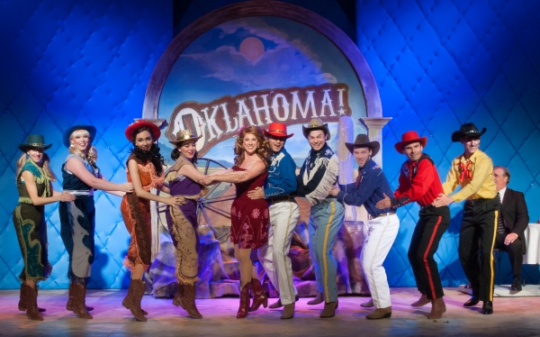 Kelly Fouchi (Jolene Oakes) and the cast of DIRTY ROTTEN SCOUNDRELS Photo
