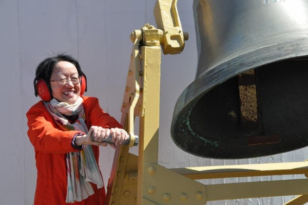 Photo Flash: South Street Seaport Museum Celebrates 'Opening Day at Pier 16' Image