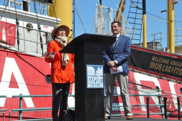 Photo Flash: South Street Seaport Museum Celebrates 'Opening Day at Pier 16' Image
