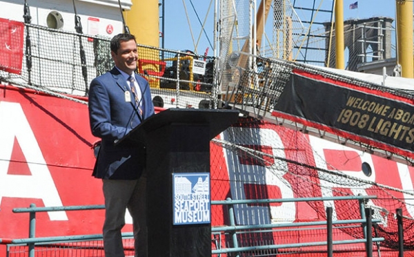 Photo Flash: South Street Seaport Museum Celebrates 'Opening Day at Pier 16' 