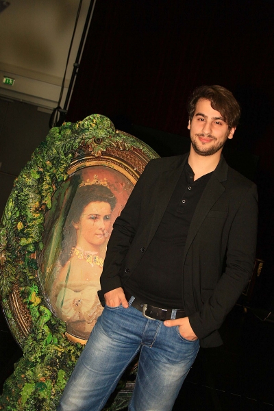 Photo Coverage: Offizieller Probenstart für das Ensemble des Musicals ELISABETH Image