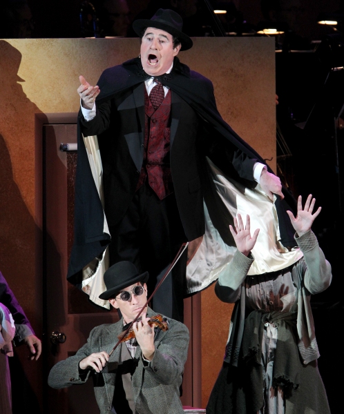Photo Flash: Jesse Tyler Ferguson, Richard Kind & More in THE PRODUCERS at The Hollywood Bowl, Part 1! Image