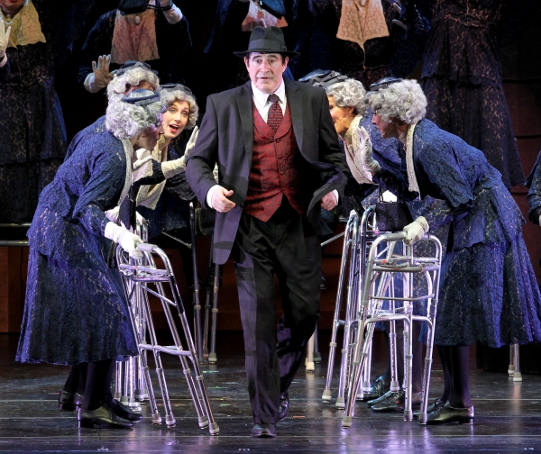 Photo Flash: Jesse Tyler Ferguson, Richard Kind & More in THE PRODUCERS at The Hollywood Bowl, Part 1! Image
