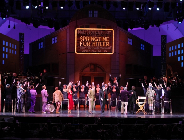 Photo Flash: Jesse Tyler Ferguson, Richard Kind & More in THE PRODUCERS at The Hollywood Bowl, Part 1! Image