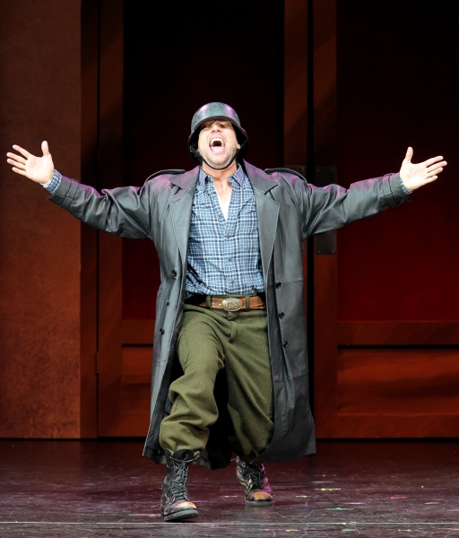 Photo Flash: Jesse Tyler Ferguson, Richard Kind and More in THE PRODUCERS at The Hollywood Bowl, Part 2! Image