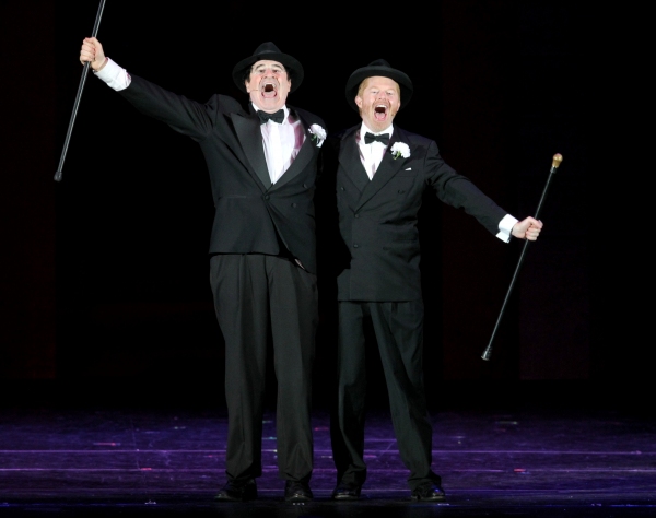 Photo Flash: Jesse Tyler Ferguson, Richard Kind and More in THE PRODUCERS at The Hollywood Bowl, Part 2! Image