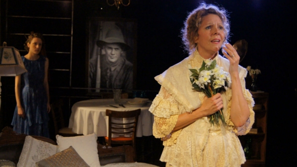 Photo Flash: First Look at Jacqueline Grandt, Ryan Heindl & More in Redtwist's THE GLASS MENAGERIE Image