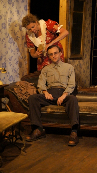 Photo Flash: First Look at Jacqueline Grandt, Ryan Heindl & More in Redtwist's THE GLASS MENAGERIE Image