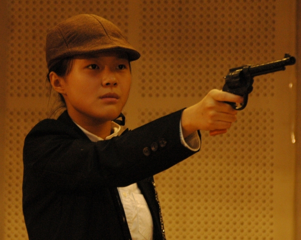 Photo Flash: Beijing Playhouse's SHERLOCK HOLMES AND THE HOUND OF THE BASKERVILLES Image