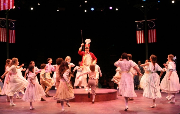 Photo Flash: First Look at Patrick Cassidy, Shirley Jones and More in Music Circus' THE MUSIC MAN Image