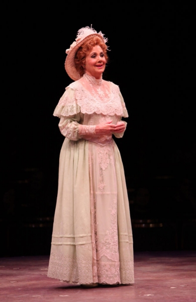 Photo Flash: First Look at Patrick Cassidy, Shirley Jones and More in Music Circus' THE MUSIC MAN Image