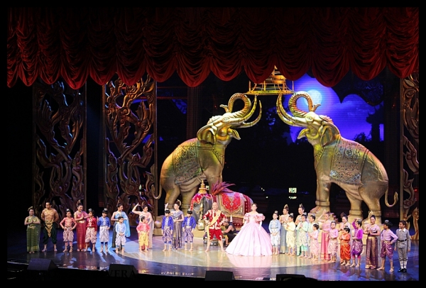 Photo Flash: More Photos from THE KING AND I Press Launch Image