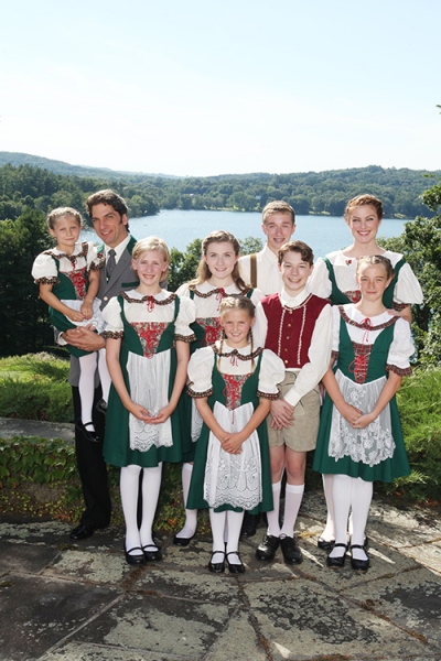Photo Flash: First Look at Caitlin McGinty, Michael Sharon and More in TriArts' THE SOUND OF MUSIC Image