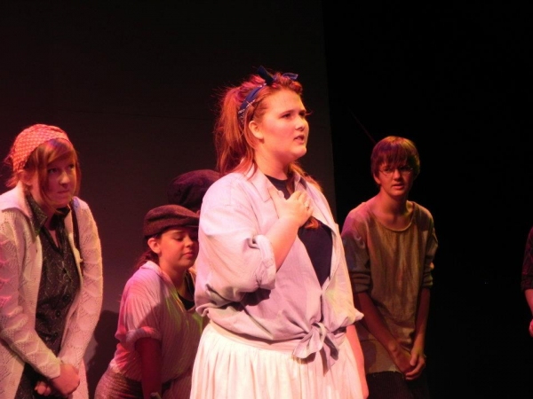 Photo Flash: Hunter Foster Visits URINETOWN Workshop at STAGES St. Louis' Performing Arts Academy Image