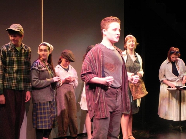 Photo Flash: Hunter Foster Visits URINETOWN Workshop at STAGES St. Louis' Performing Arts Academy Image