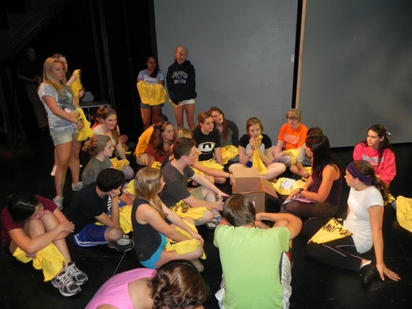 Photo Flash: Hunter Foster Visits URINETOWN Workshop at STAGES St. Louis' Performing Arts Academy Image