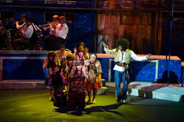 Photo Flash: First Look at Aurora Theatre's SWEET CHARITY Image