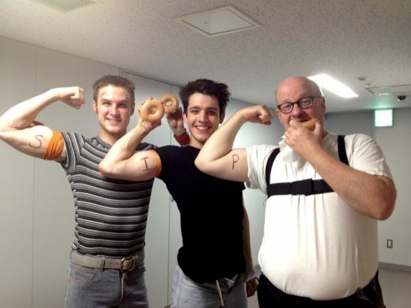 Photo Flash: Saturday Intermission Pics, Aug 4 - 'Respect the Oldsies' of NEWSIES, BRING IT ON and More! Image