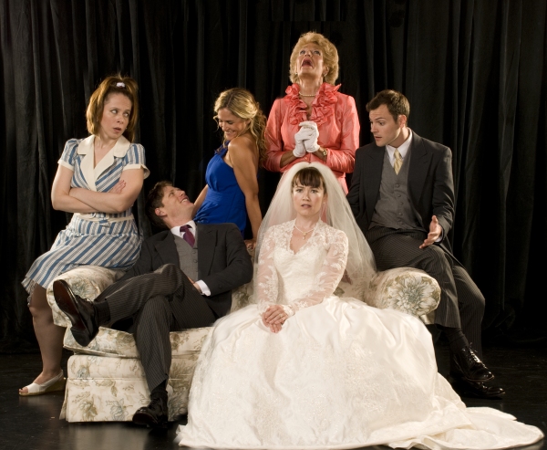Photo Flash: Sneak Peek at Florida Studio Theatre's PERFECT WEDDING, Opening Tonight Image