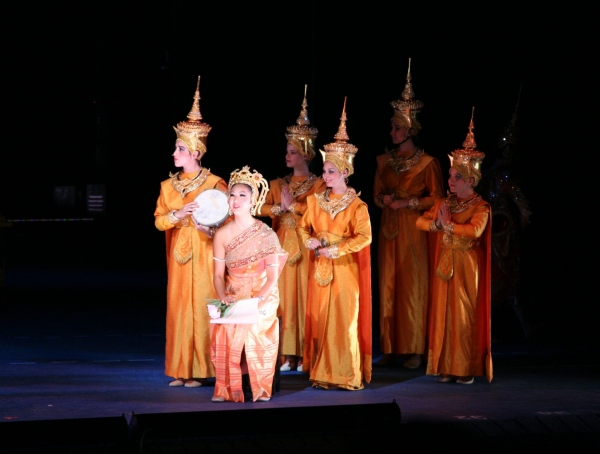 Photo Flash: First Look at Laura Michelle Kelly, Kevin Gray in the Muny's THE KING AND I Image