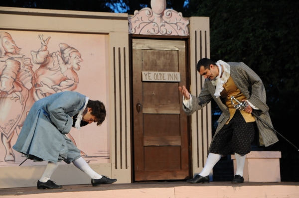 Photo Flash: First Look at Actors' Theatre's THE SERVANT OF TWO MASTERS  Image