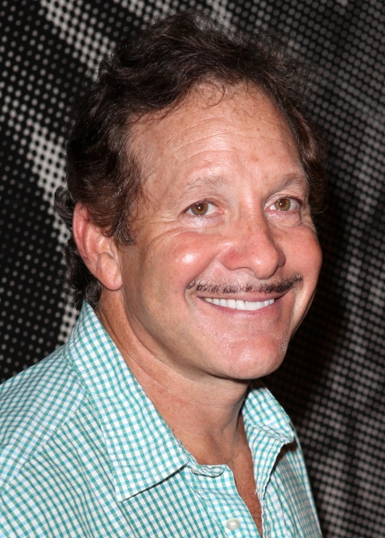 Steve Guttenberg Photo