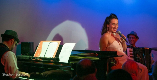 Photo Flash: Metropolitan Room Presents AN EVENING OF VINTAGE YIDDISH VAUDEVILLE Image