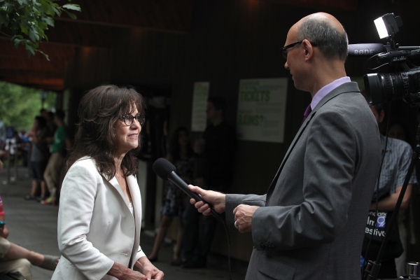 Photo Coverage: INTO THE WOODS Red Carpet Arrivals!  Image