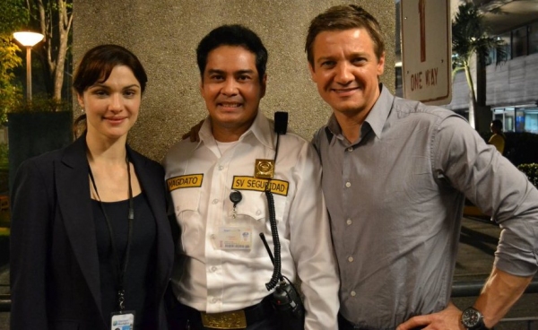 Photo Flash: Props to Filipino Theater Actors in THE BOURNE LEGACY! Image