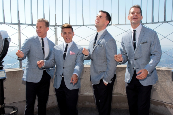 Photo Coverage: Midtown Men Meet the Press at Empire State Building Image