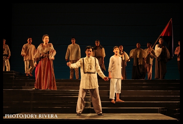 Photo Flash: On Stage with Tanghalang Pilipino's WALANG SUGAT Image