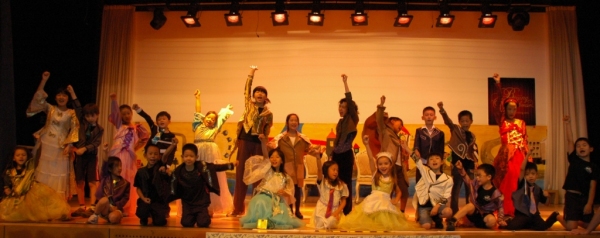 Photo Flash: Beijing Playhouse Academy of Performing Arts & Daystar Academy's SHERLOCK HOLMES 