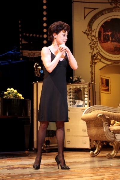 Photo Coverage: Final Curtain Call for END OF THE RAINBOW on Broadway  Image