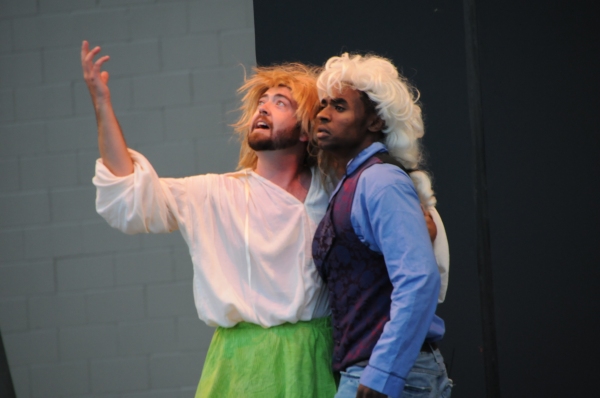 Photo Flash: First Look at Actors' Theatre's THE COMPLETE WORKS OF WILLIAM SHAKESPEARE (Abridged) 