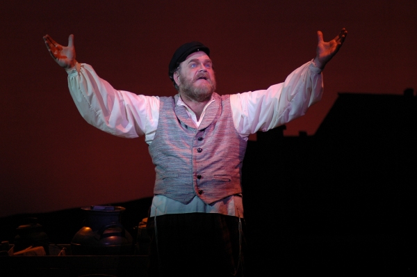 Photo Flash: First Look at Charles Hodges and More in Theatre Memphis' FIDDLER ON THE ROOF 