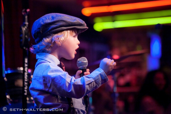 Photo Flash: Iain Armitage, Jenna Esposito & More at Jim Caruso's Cast Party at Birdland Image
