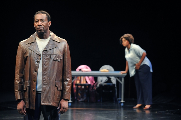 Photo Flash: Raena White and More in The Marriott Theatre's DREAMGIRLS Image