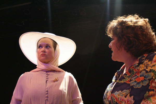 Kristie Ohlinger as Hannah Jelkes and Tricia Corcoran as Maxine Faulk



 Photo