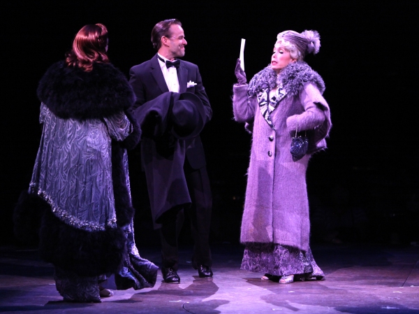 Photo Flash: First Look at Noah Racey and Anne Horak Onstage in Music Circus' CRAZY FOR YOU Image